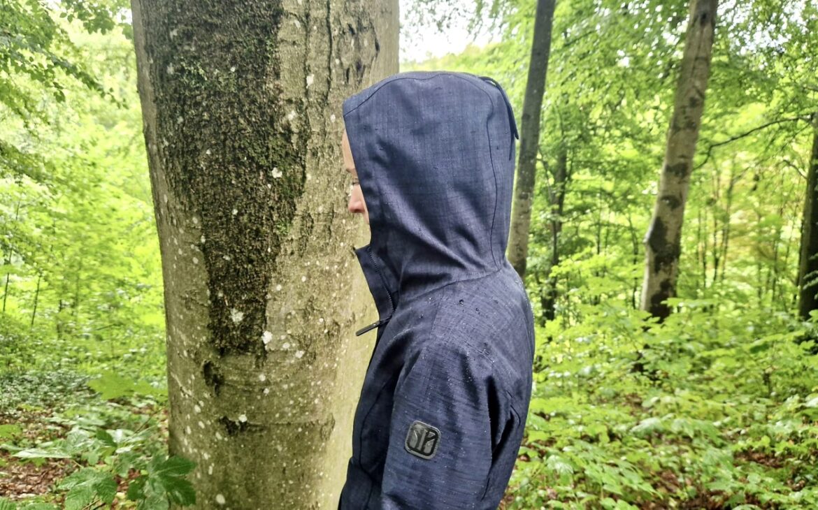 Aktiv mit Baby und der Tragejacke von Elkline unterwegs Elkline Tragejacke 4 1170x730 - Aktiv mit Baby und der Tragejacke von Elkline unterwegs