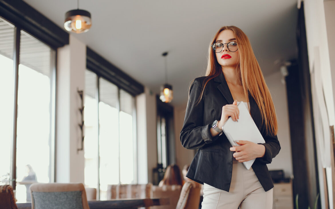 Perfekte Hose finden 1 1170x730 - Bequem und chic: So findest du die perfekte Hose für Büro, Alltag und Freizeit