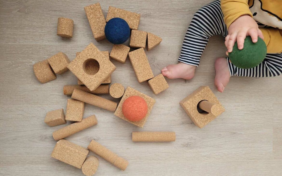 Der wichtigste Baustein der Kindheit: Das freie Spiel Korkie Kork Spielzeug 6 1170x730 - Der wichtigste Baustein der Kindheit: Das freie Spiel