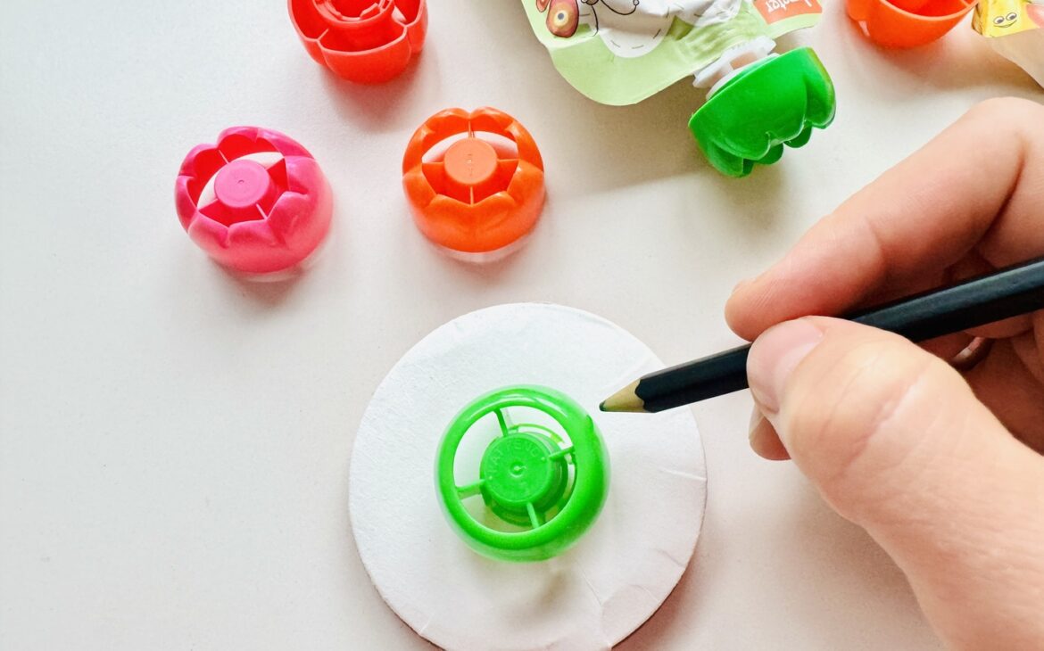Dosen-Spiel mit Quetschie-Deckeln basteln Dosen Spiel Quetschie Deckel 6 1170x730 - Dosen-Spiel mit Quetschie-Deckeln basteln