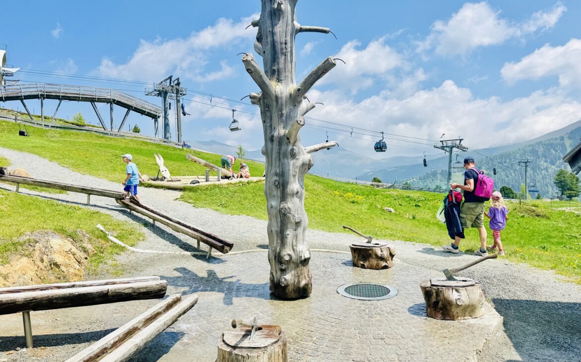 Nockys AlmZeit Turracher Hoehe Kaernten 11 1170x730 - Drei-Seen-Weg auf der Turracher Höhe – Familienabenteuer mit Panorama und Badespaß