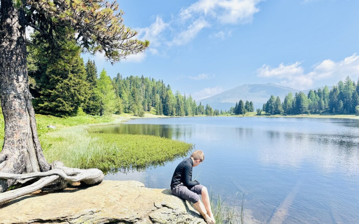 Turracher Hoehe 3 Seen Weg 11 1170x730 - Familienurlaub im Sommer auf der Turracher Höhe: Natur, Abenteuer & Erholung