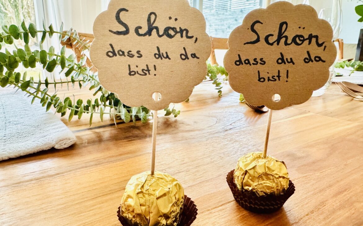 Gastgeschenk Schoen dass du da bist 7 1170x730 - Gastgeschenk - Schön, dass du da bist