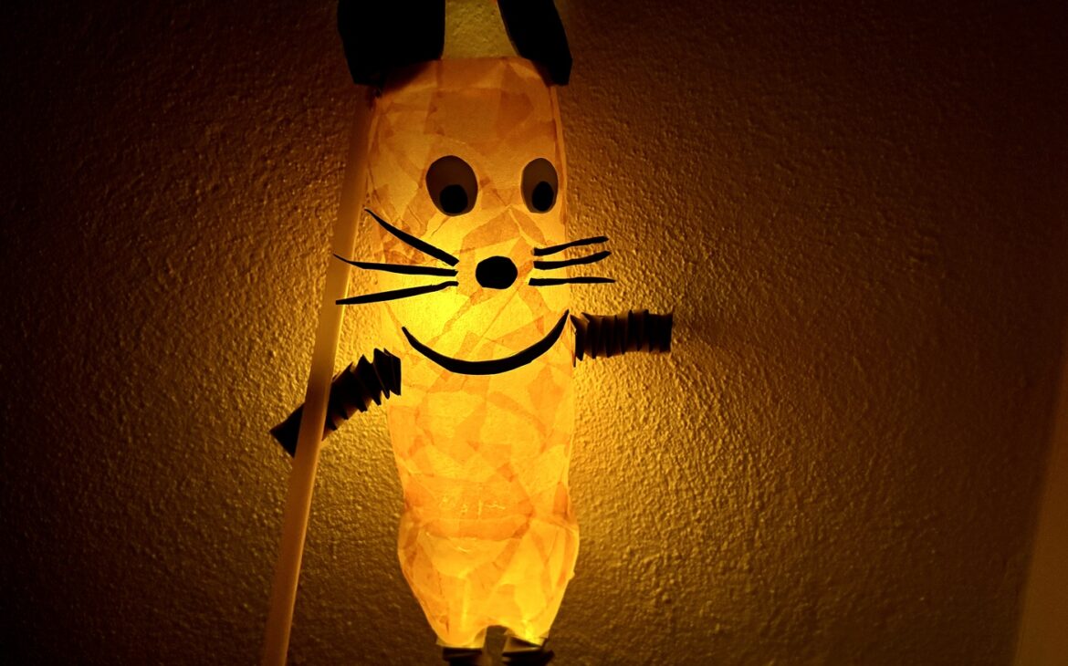 Maus-Laterne basteln Maus Laterne Plastikflasche 10 1170x730 - Maus-Laterne basteln