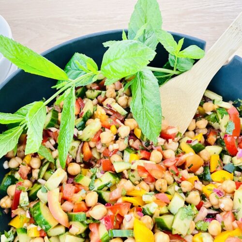Kichererbsensalat mediterran 1 500x500 - Mediterraner Kichererbsensalat
