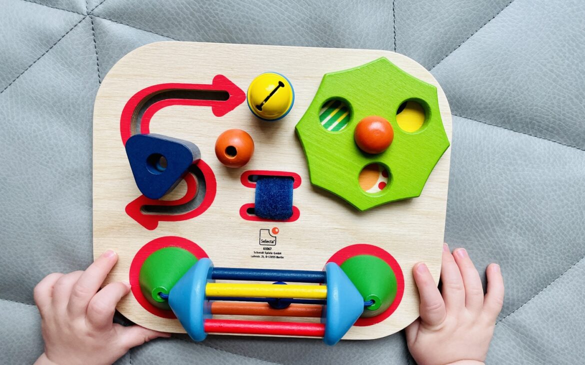 Motorikspielzeug für Babys fördert die Entwicklung Motorikspielzeug Baby 2 1170x730 - Motorikspielzeug für Babys fördert die Entwicklung
