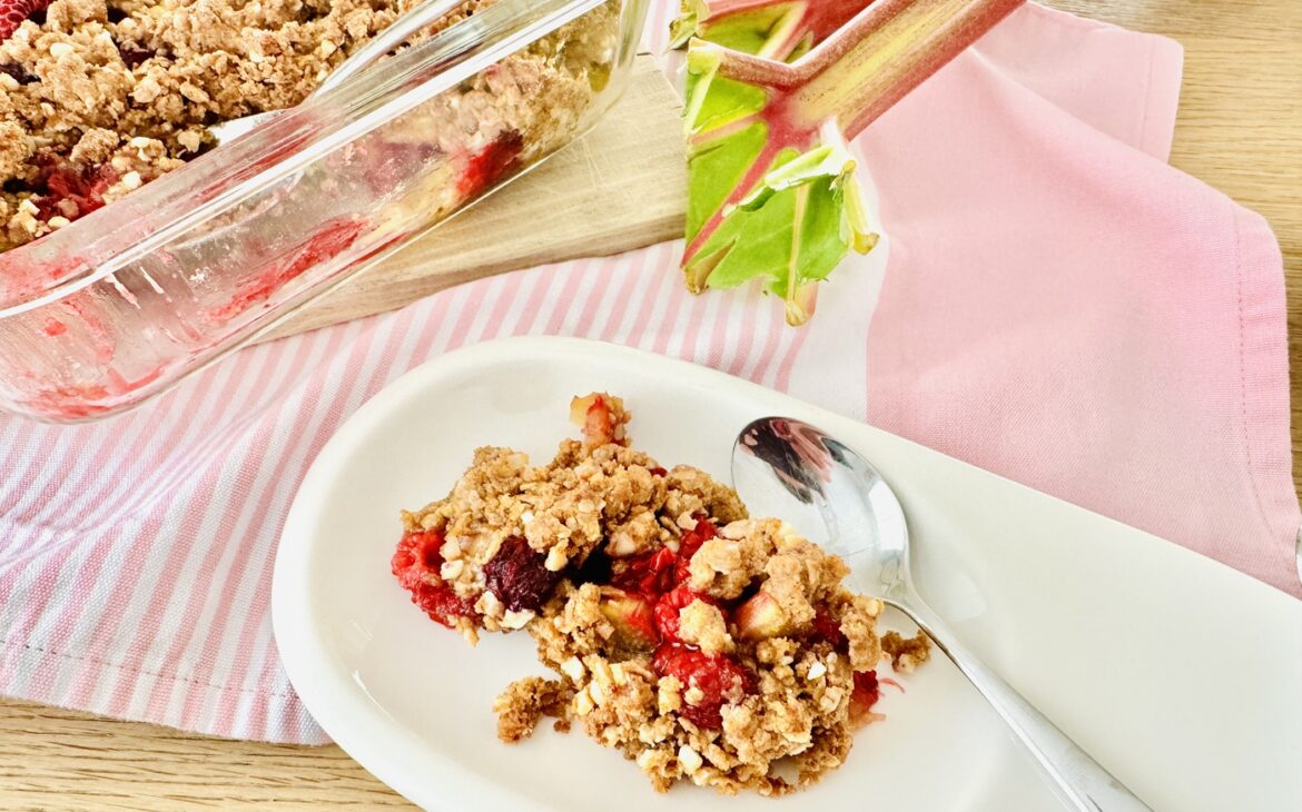 Rhabarber Crumble 5 1170x730 - Rhabarber-Crumble