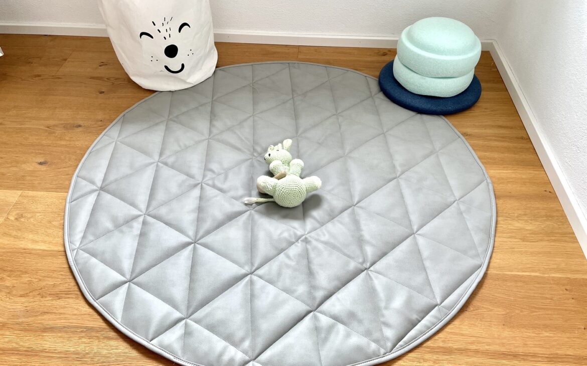 the singing ant spielmatten 1 1170x730 - Spielmatten mit Stil von The Singing Ant