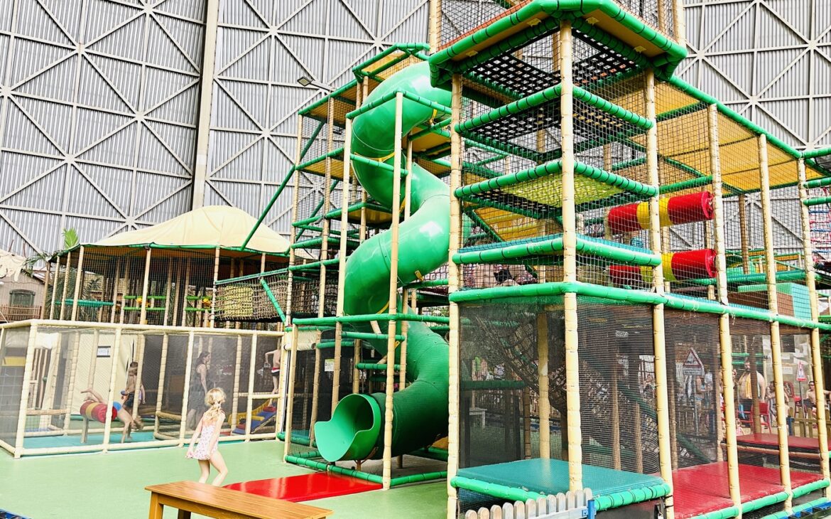 Tropical Islands Brandenburg 23 1170x730 - Tropical Islands - Lohnt sich eine Familienreise in das größte tropische Resort Europas?