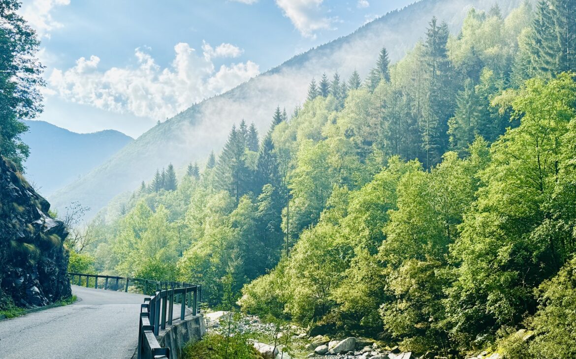 Wasserfall in Vergeletto: Geheimtipp im Onsernonetal Wasserfall Vergeletto Onsernonetal 2 1170x730 - Wasserfall in Vergeletto: Geheimtipp im Onsernonetal