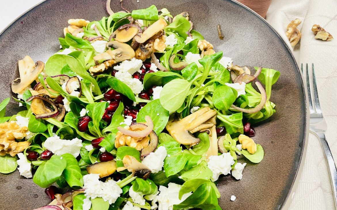Wintersalat mit Granatapfelkernen 3 1170x730 - Wintersalat mit Granatapfelkernen