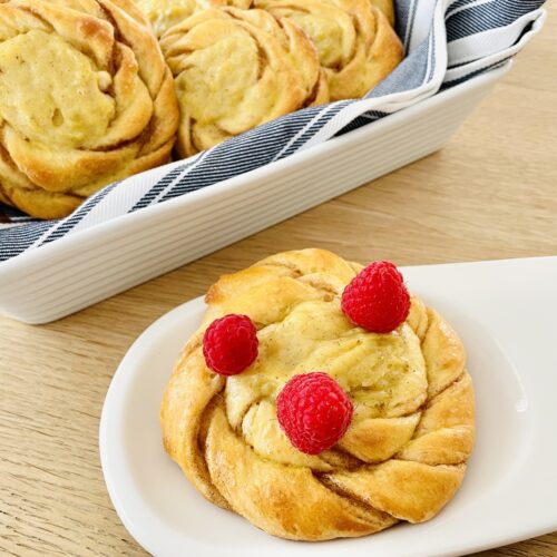 Zimtschnecken mit Vanillepudding 8 500x500 - Zimtschnecken mit Vanillepudding
